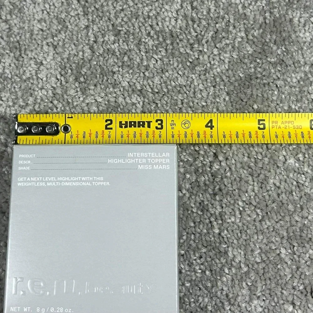 R.E.M. Beauty Interstellar Highlighter Topper Miss Mars NIB Full Size 8g/0.28 oz